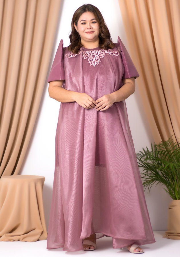 filipiniana dresses Gowns for Kids: Celebrate Buwan ng Wika Inspired by traditional Filipiniana fashion with a modern couture touch Modern Bridal Filipiana Collection Showcase